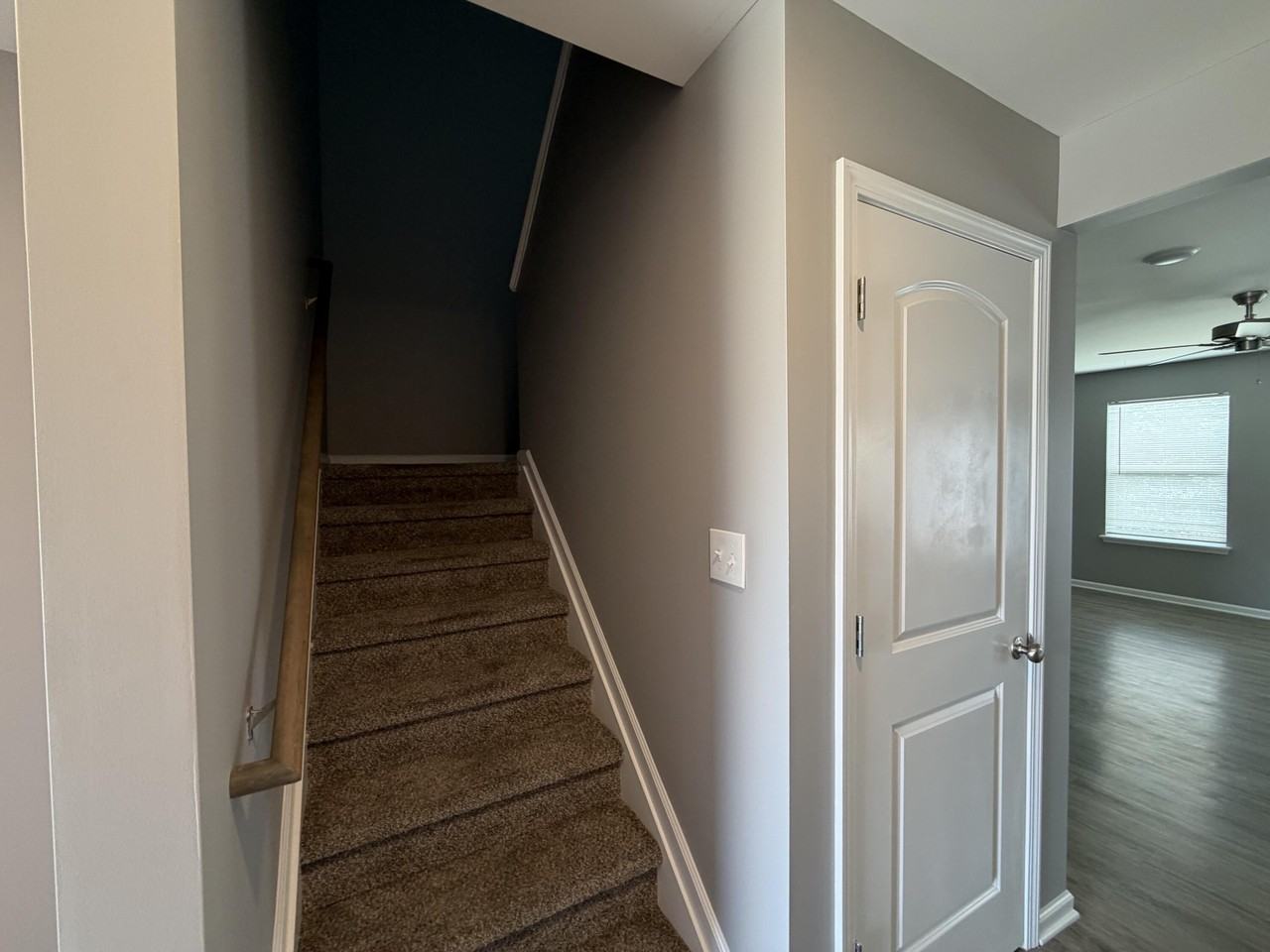 2460B Feathersound Way - Photo 6 of 50