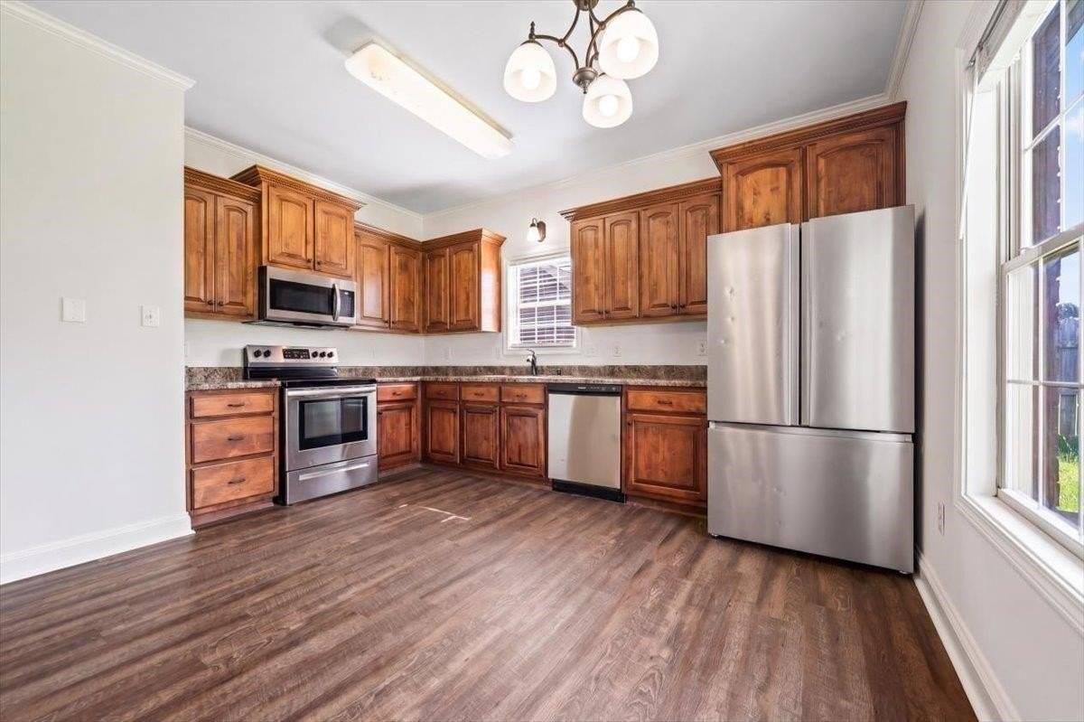 243 Hackberry Cv - Photo 2 of 8