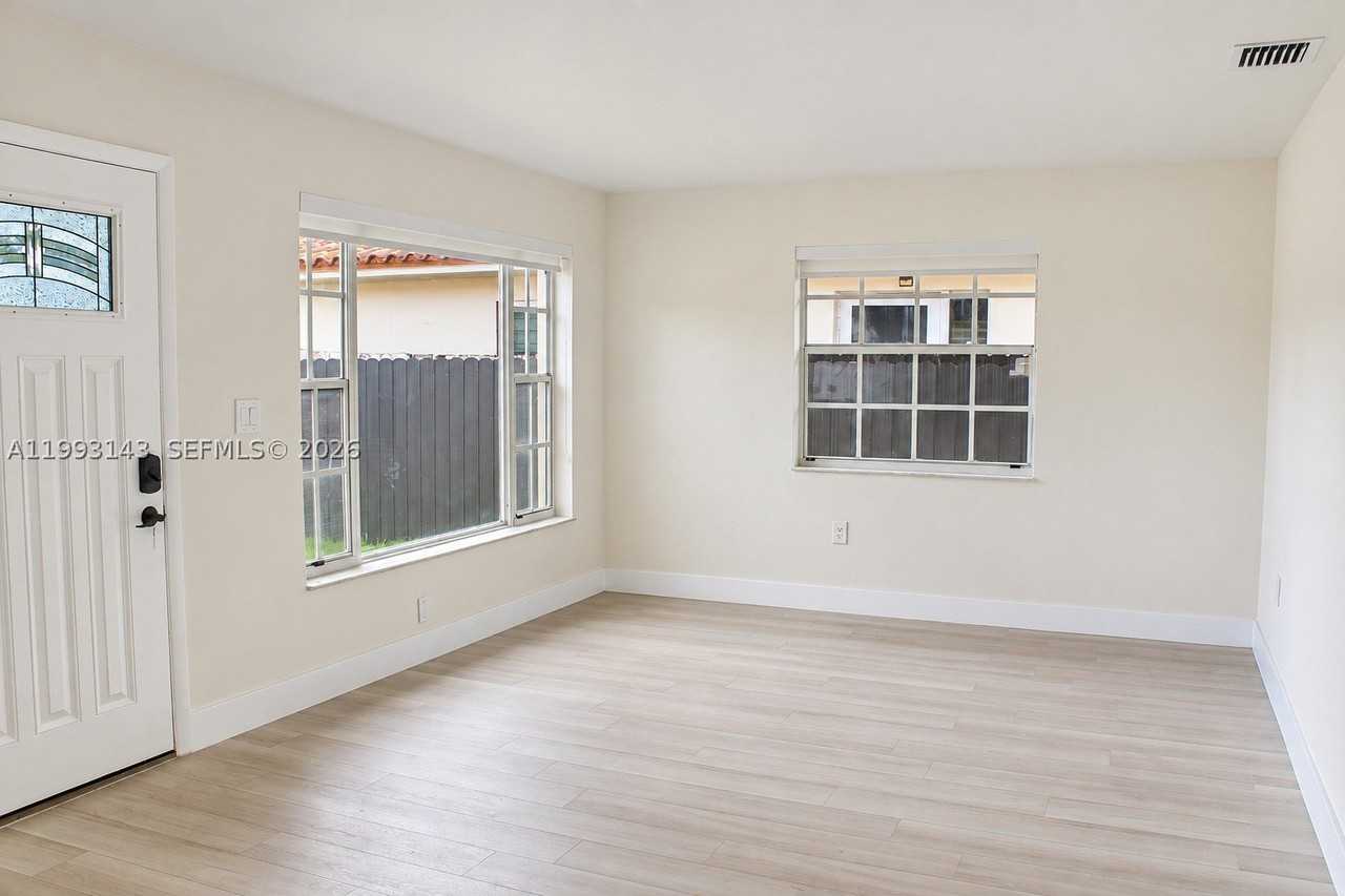 2194 Sw 57th Ct #2194 - Photo 2 of 25