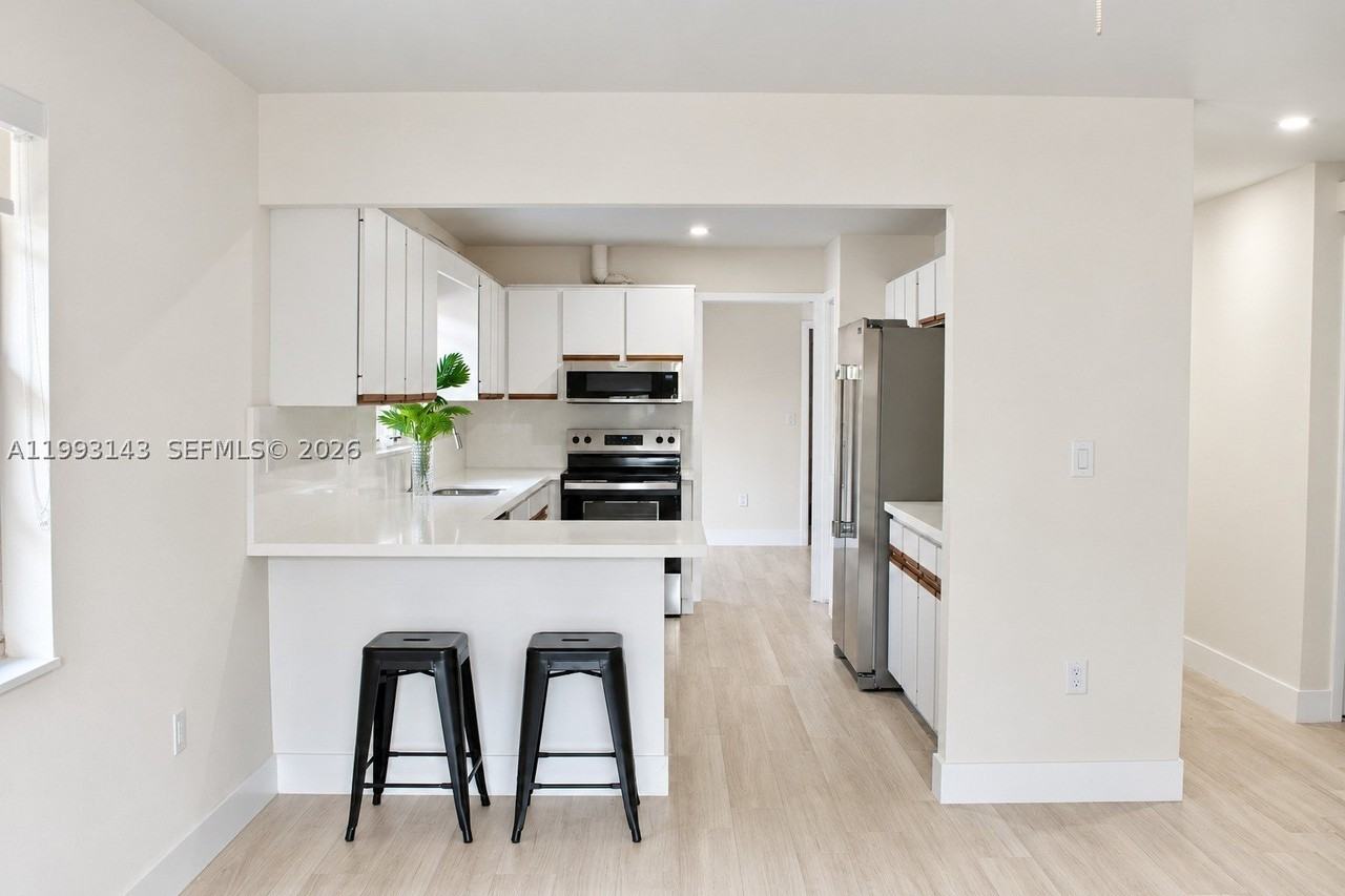 2194 Sw 57th Ct #2194 - Photo 4 of 25