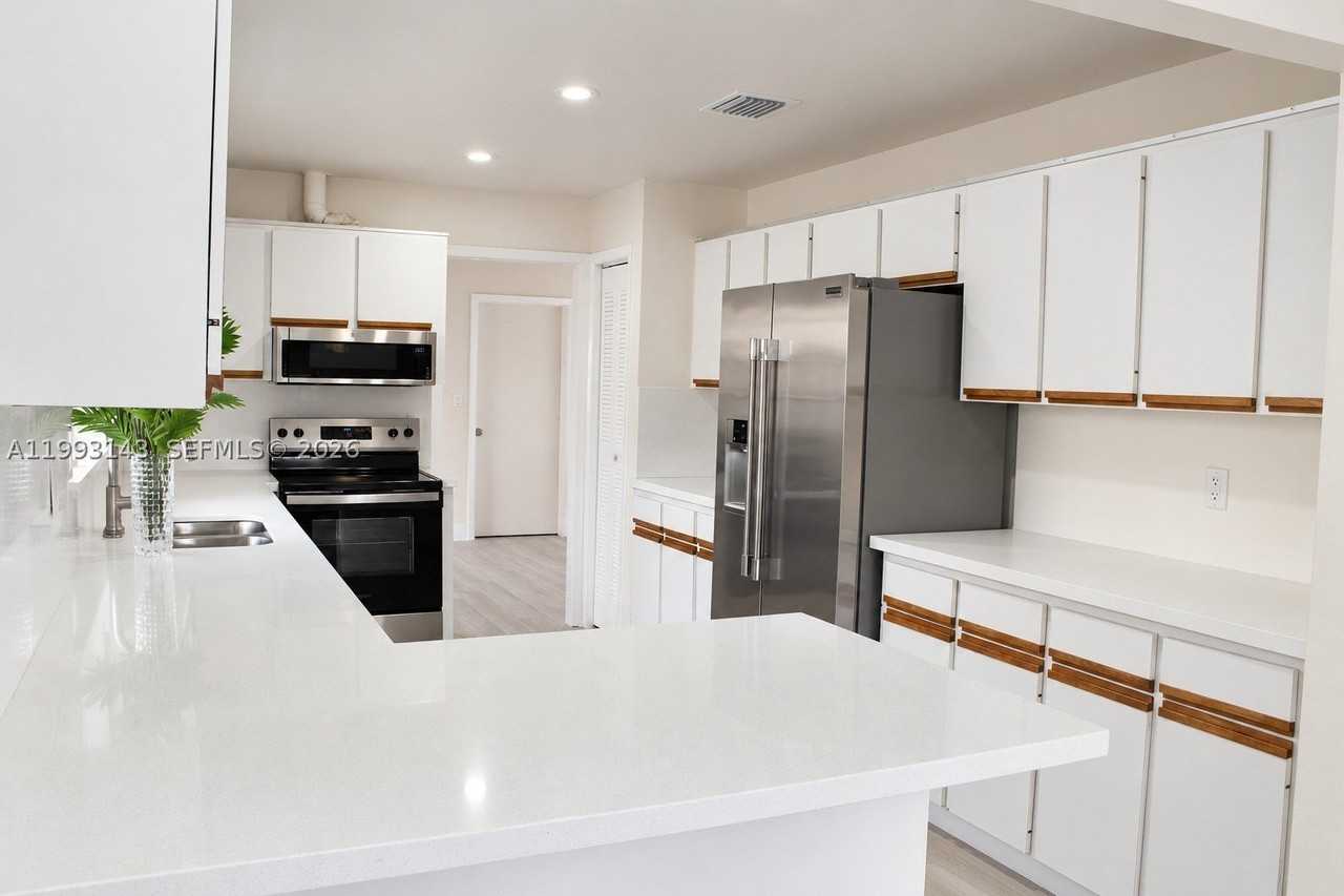 2194 Sw 57th Ct #2194 - Photo 5 of 25
