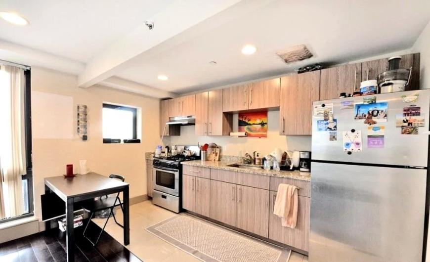 203 E 121st St - Photo 2 of 10