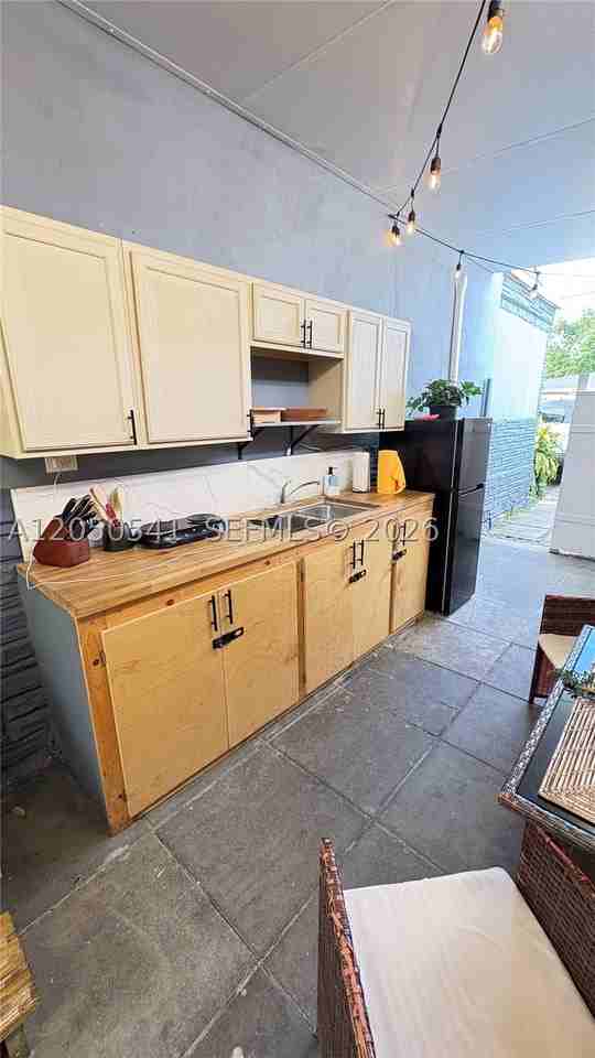 2254 NW NW 3rd Street #1 - Photo 3 of 16