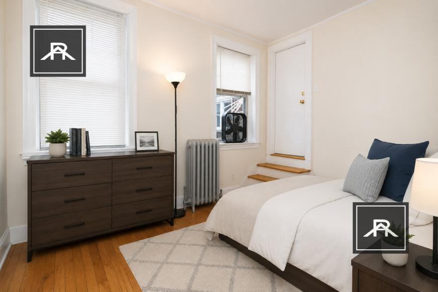 320 Saint Paul St - Photo 6 of 8