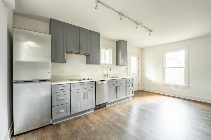 1359 La France St Ne - Photo 4 of 10