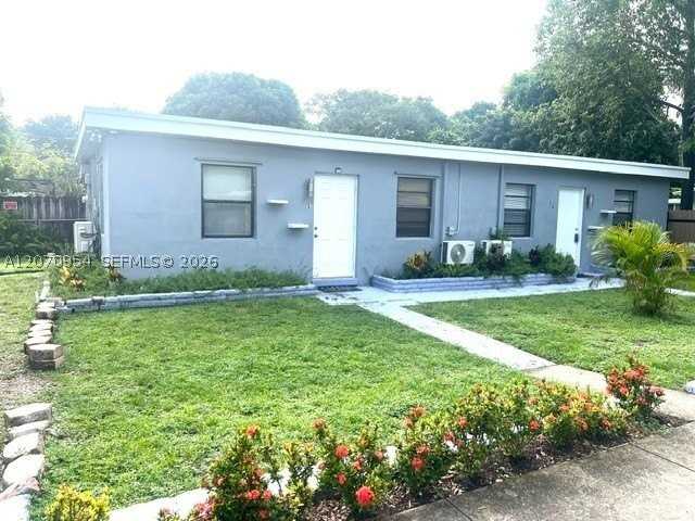 504 N 57th Ave - Photo 2 of 21