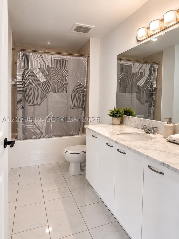 133 Ne 2nd Ave #2113 - Photo 7 of 7
