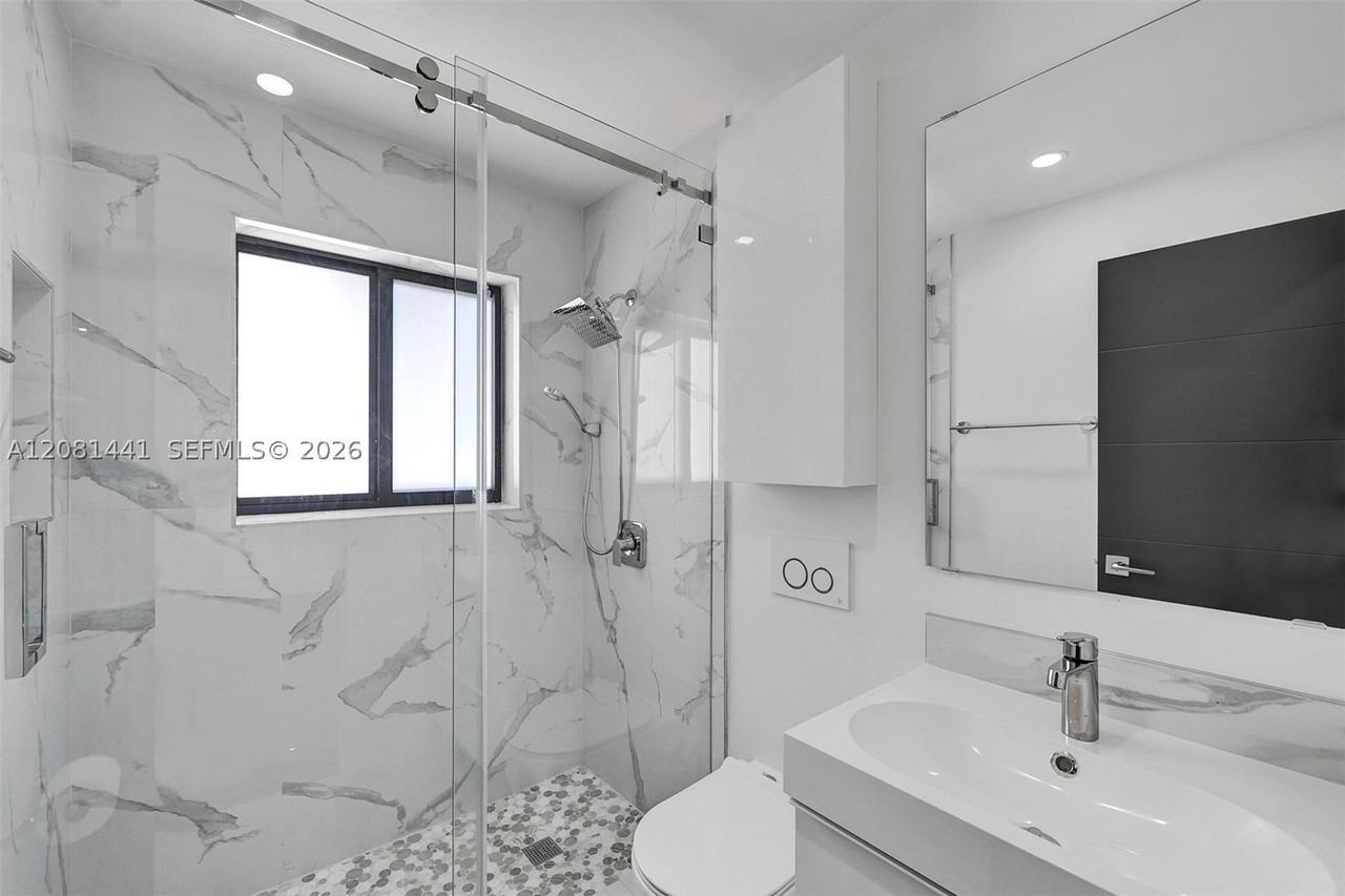 3362 Sw 7th St #3362 - Photo 2 of 21