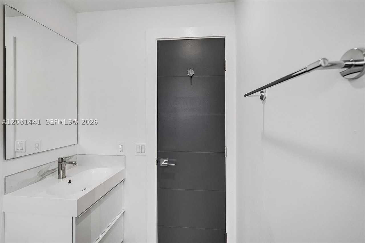 3362 Sw 7th St #3362 - Photo 3 of 21