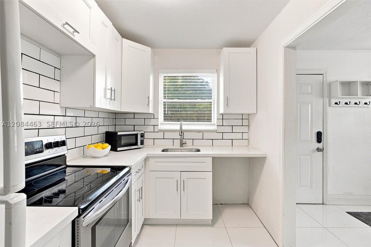7981 Nw 12th Pl #1 - Photo 5 of 22