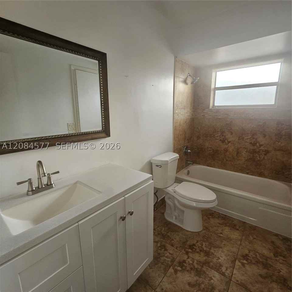 5021 W Oakland Park Blvd #204 - Photo 5 of 5
