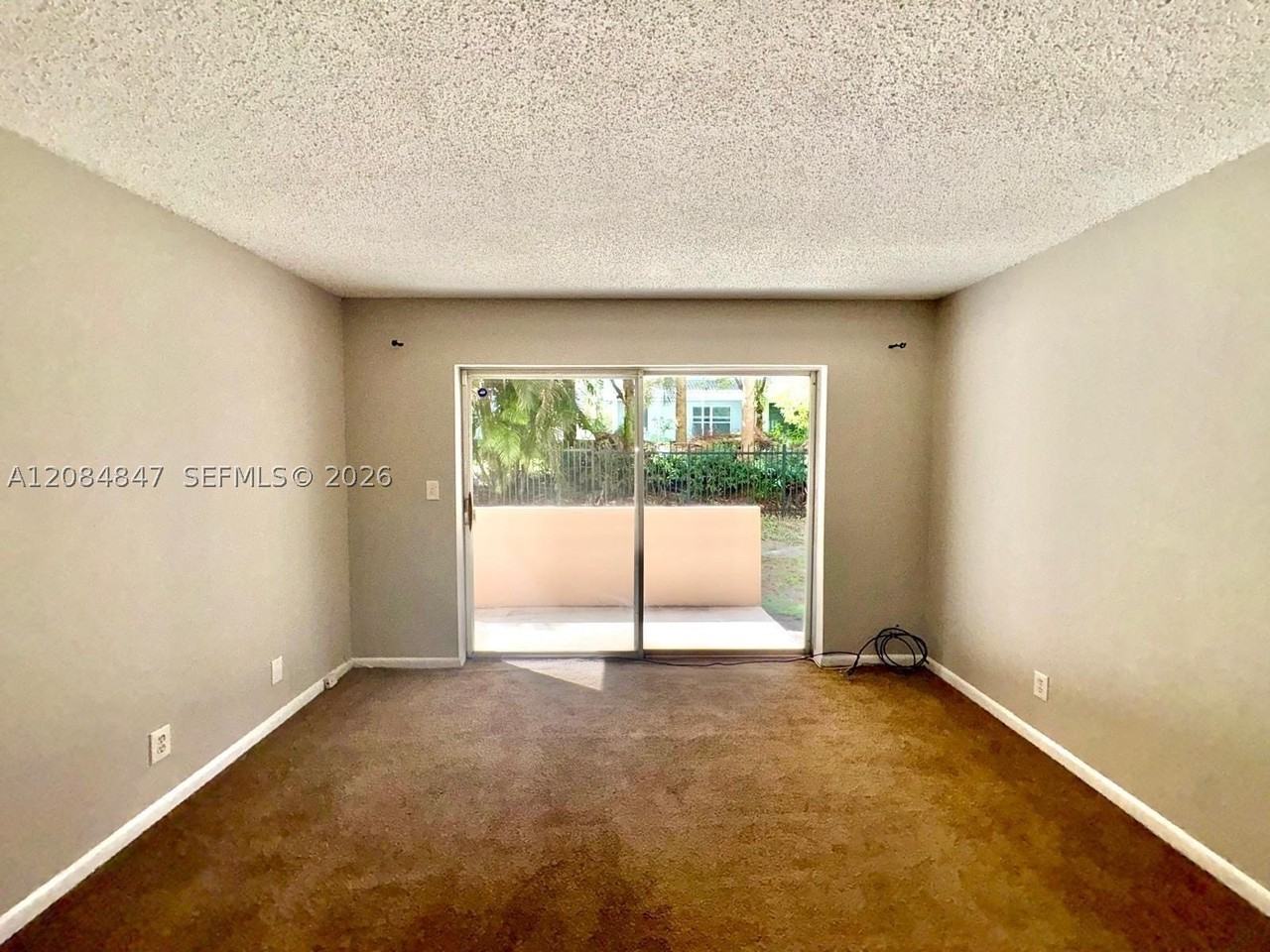 1200 Tallwood Ave #102 - Photo 4 of 10