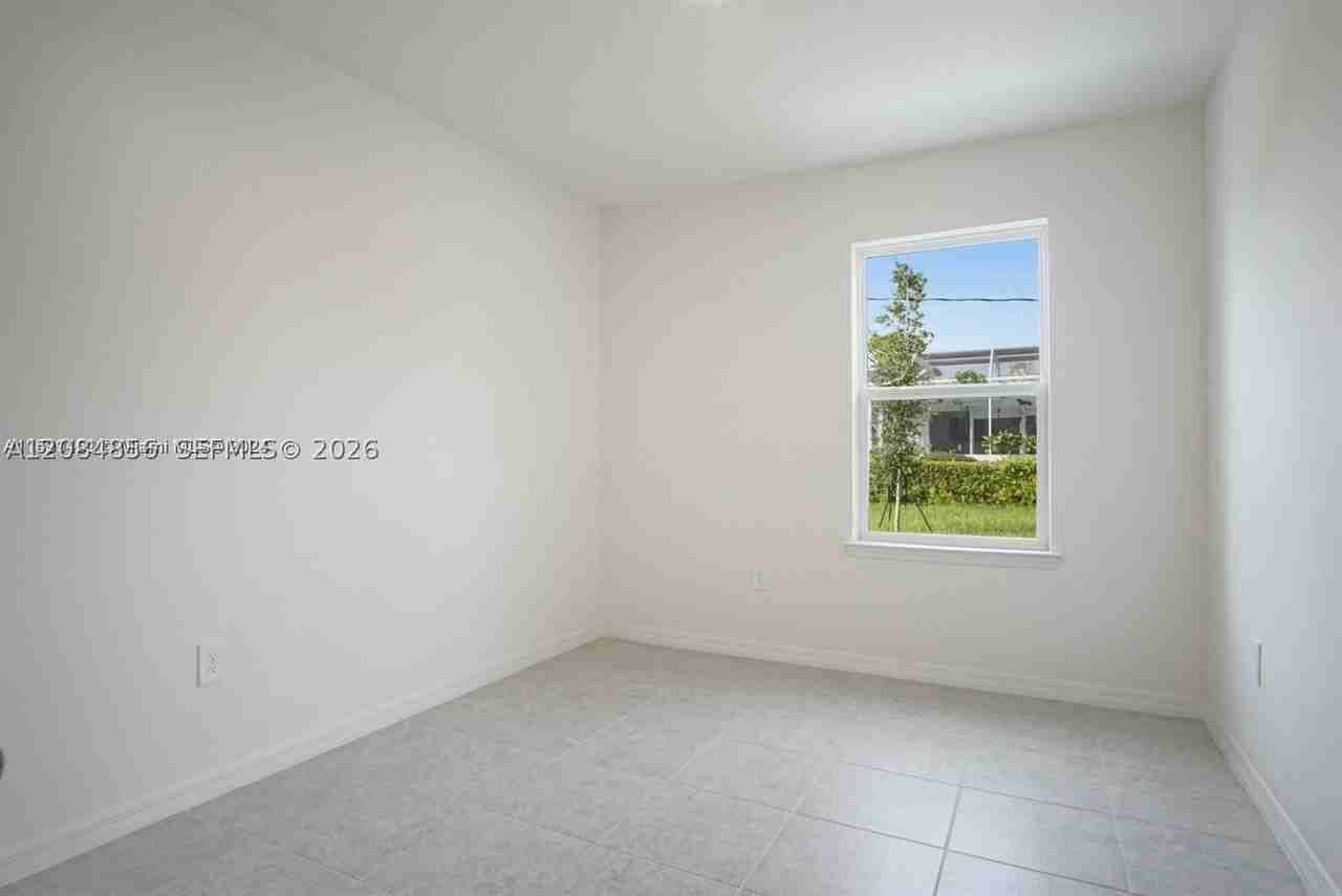 811 Se Seahouse Dr - Photo 5 of 19