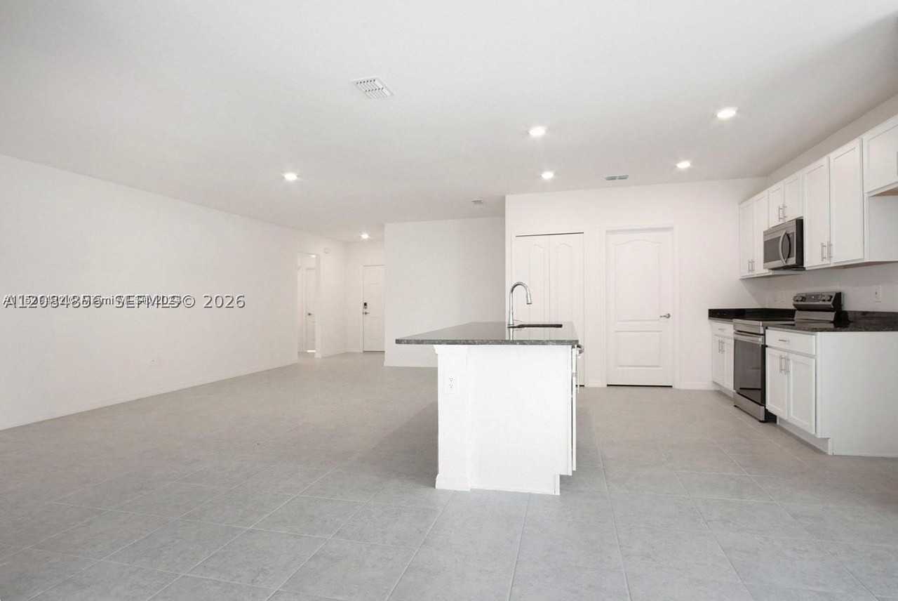 811 Se Seahouse Dr - Photo 6 of 19