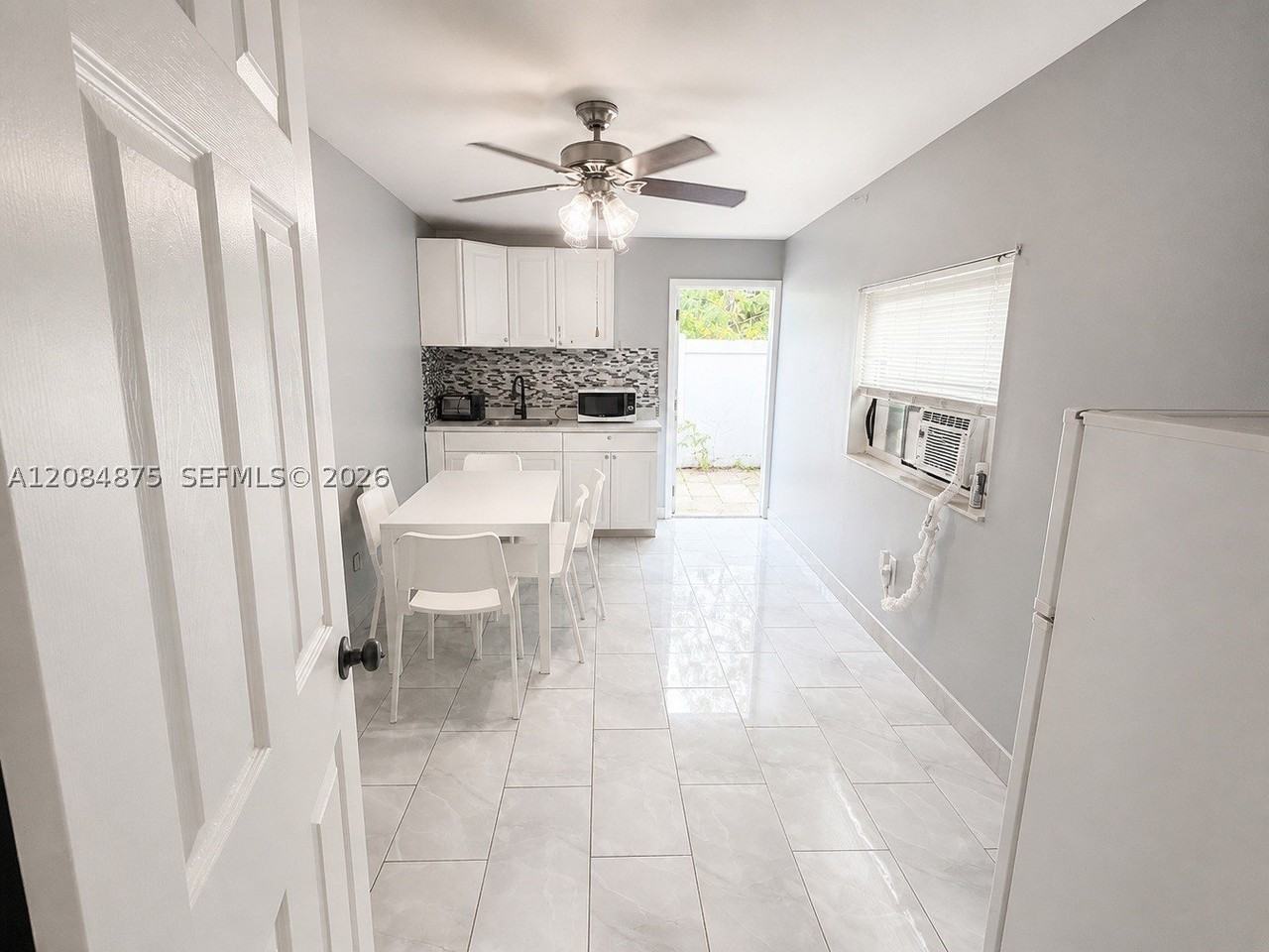 970 Sw 80th Ave #A - Photo 7 of 16
