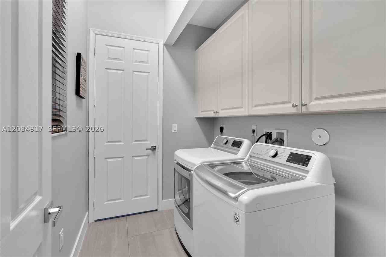 8503 Nw 41st St #0 - Photo 3 of 15