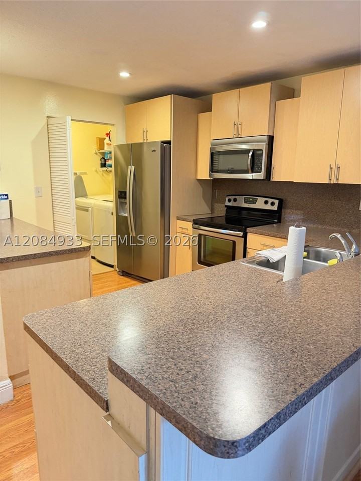 12816 Sw 91st Ct - Photo 5 of 44