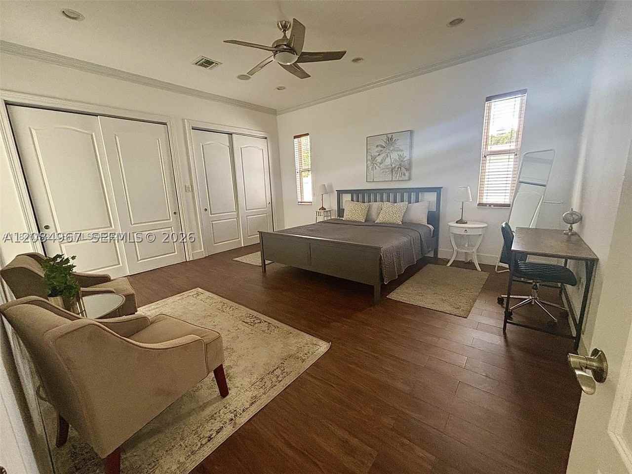 1116 N 13th Ct - Photo 4 of 28