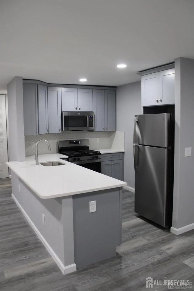 2905 Lighthouse Ln - Photo 2 of 17