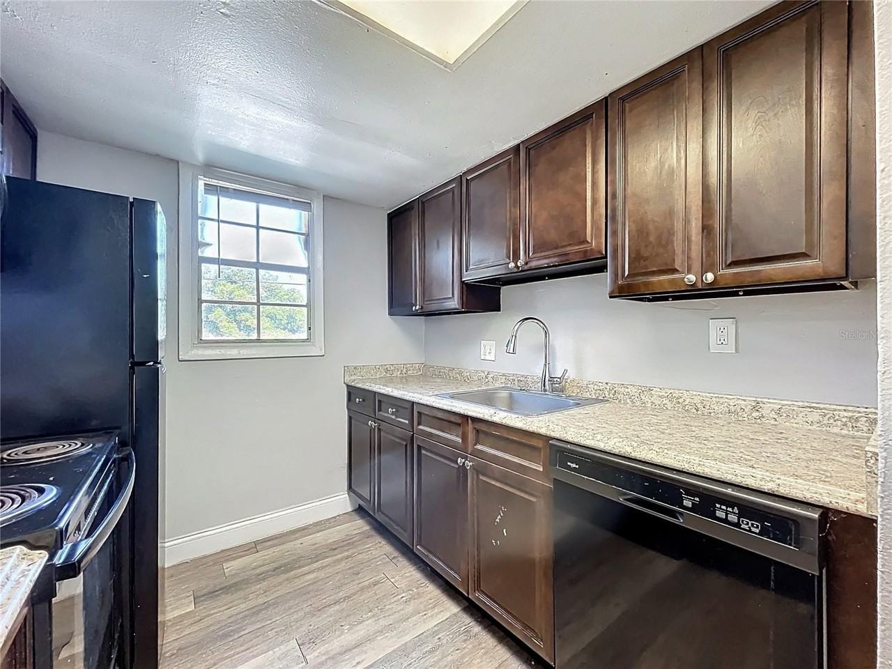 2765 L B Mcleod Rd #D - Photo 5 of 40