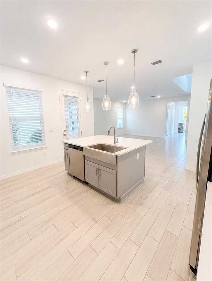 5136 Goldfinch Dr - Photo 5 of 33