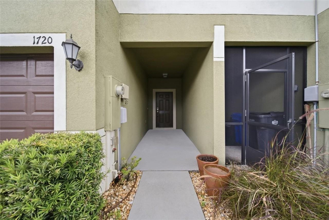 1720 Ivory Goose Pl - Photo 3 of 46