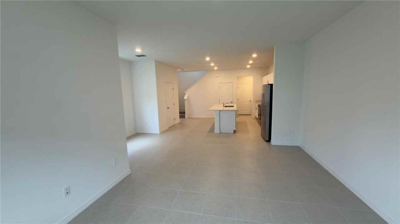 36206 Obsidian Ln - Photo 4 of 27