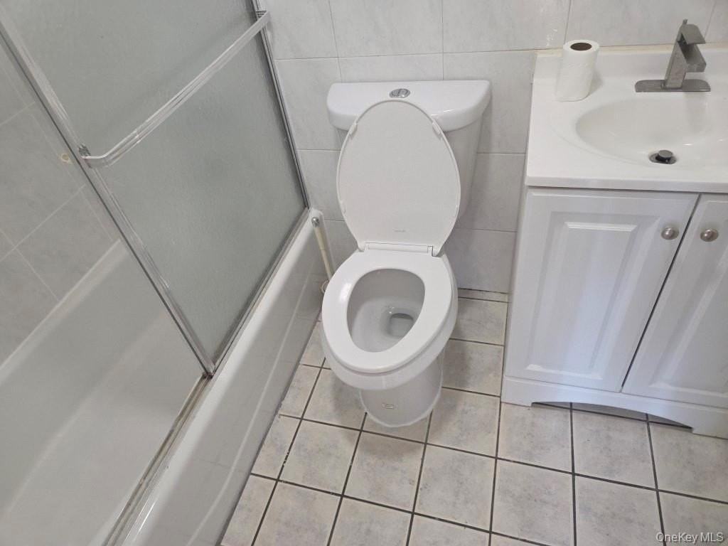 3103 Linden Pl #2 - Photo 3 of 10