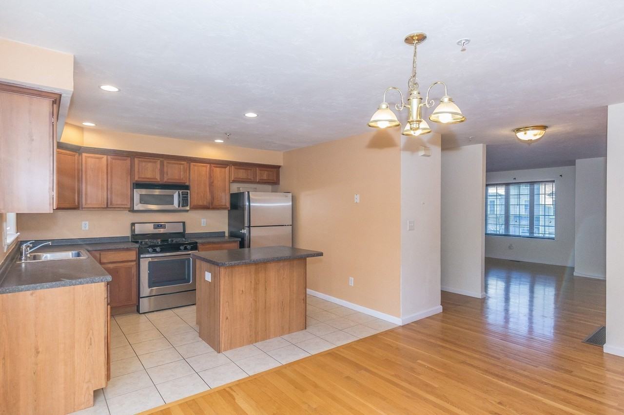 100 Nutting Rd #D1 - Photo 4 of 18