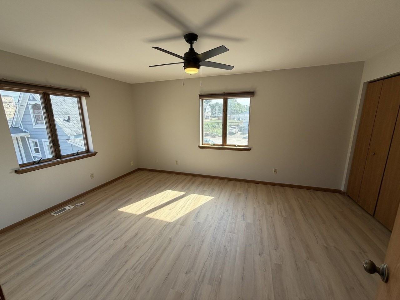76 W Washington St #A - Photo 5 of 9