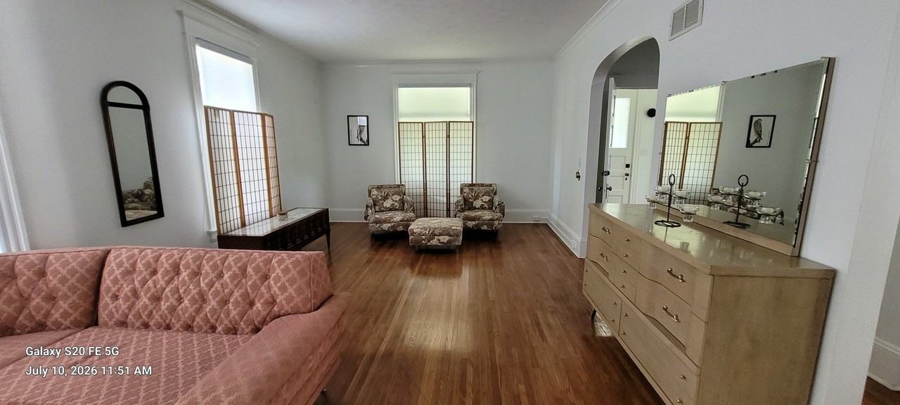 1313 E Washington St - Photo 3 of 25