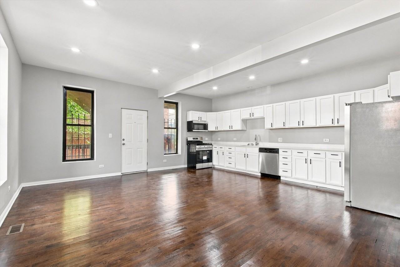 6401 S Maryland Ave #1 - Photo 2 of 21