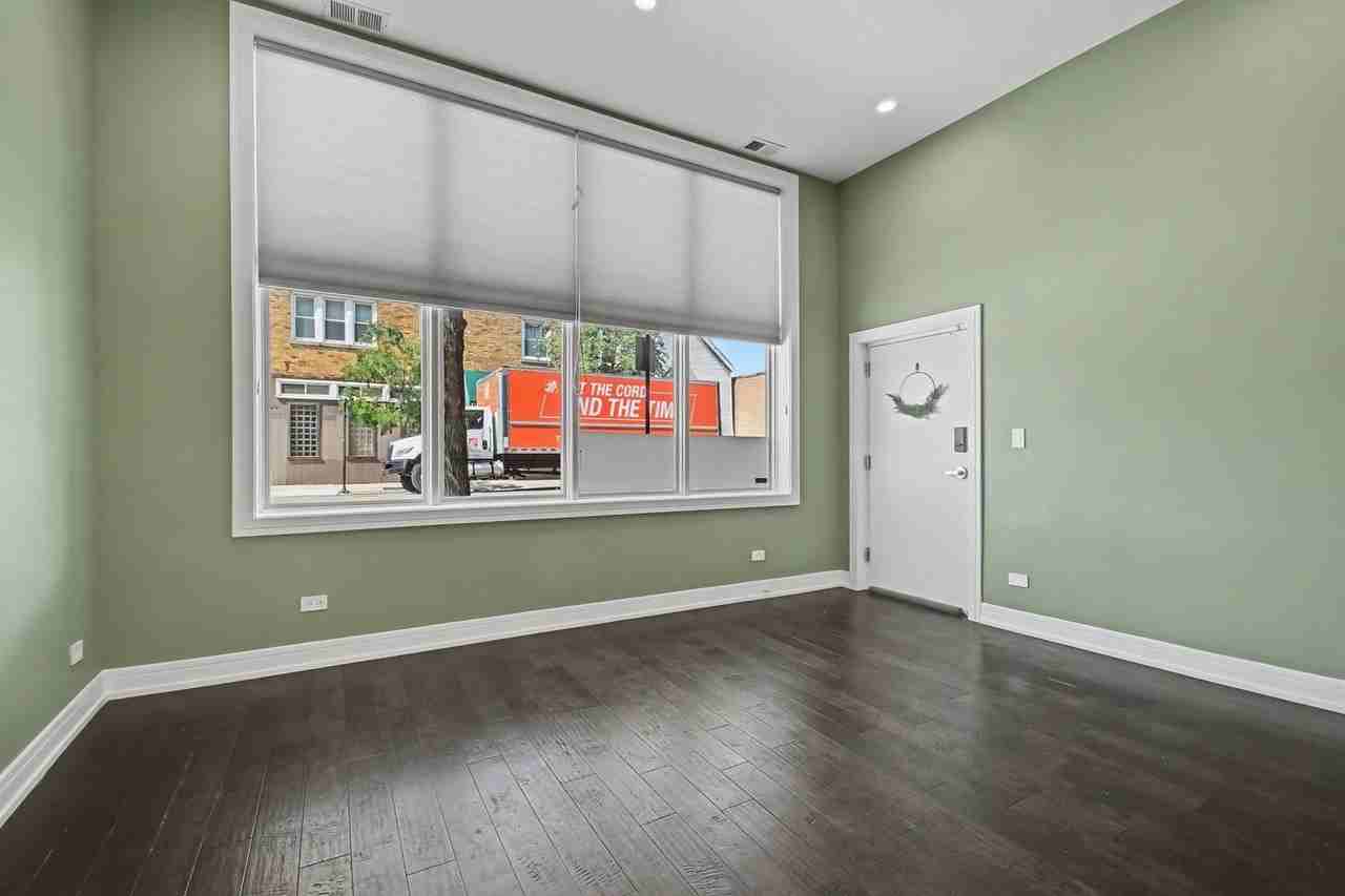 3101 N California Ave #1S - Photo 3 of 16