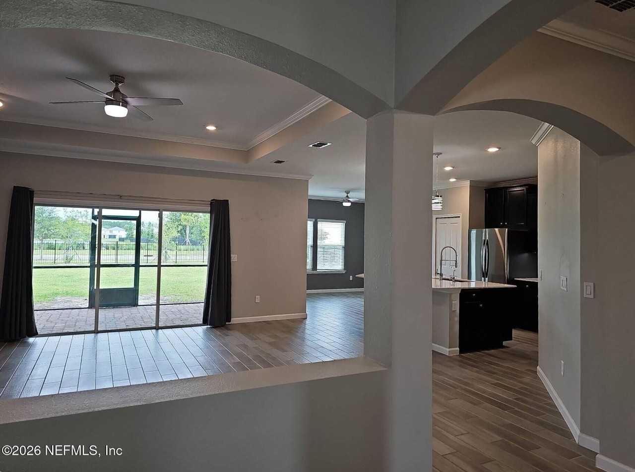 3918 Pickering Ct - Photo 2 of 16