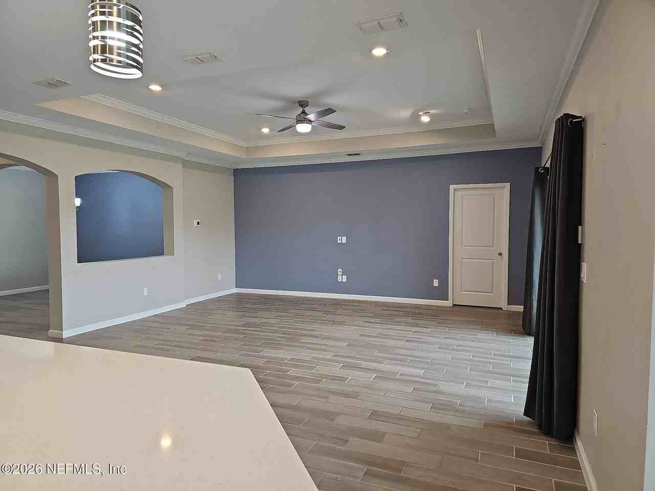 3918 Pickering Ct - Photo 4 of 16