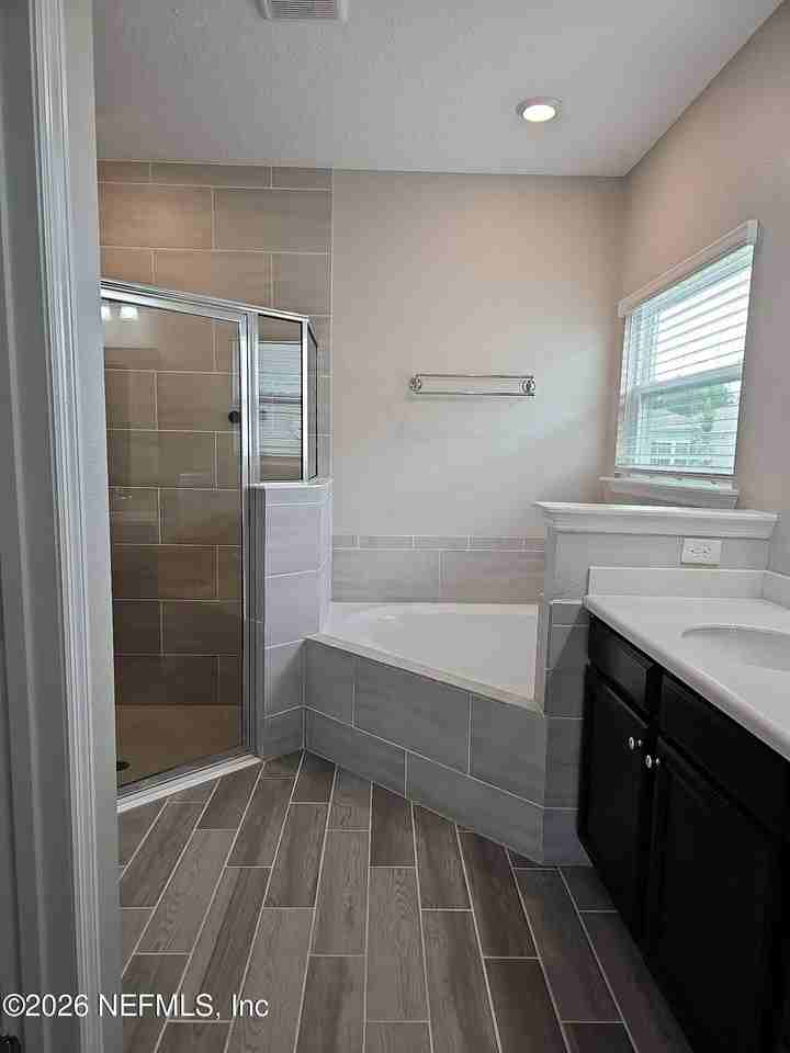 3918 Pickering Ct - Photo 7 of 16