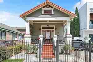 featured image of 925 Race St #C