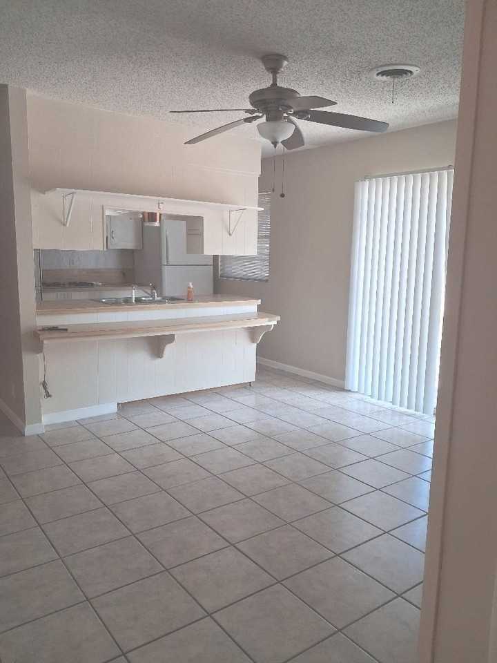 61 Somerset Ter - Photo 7 of 22