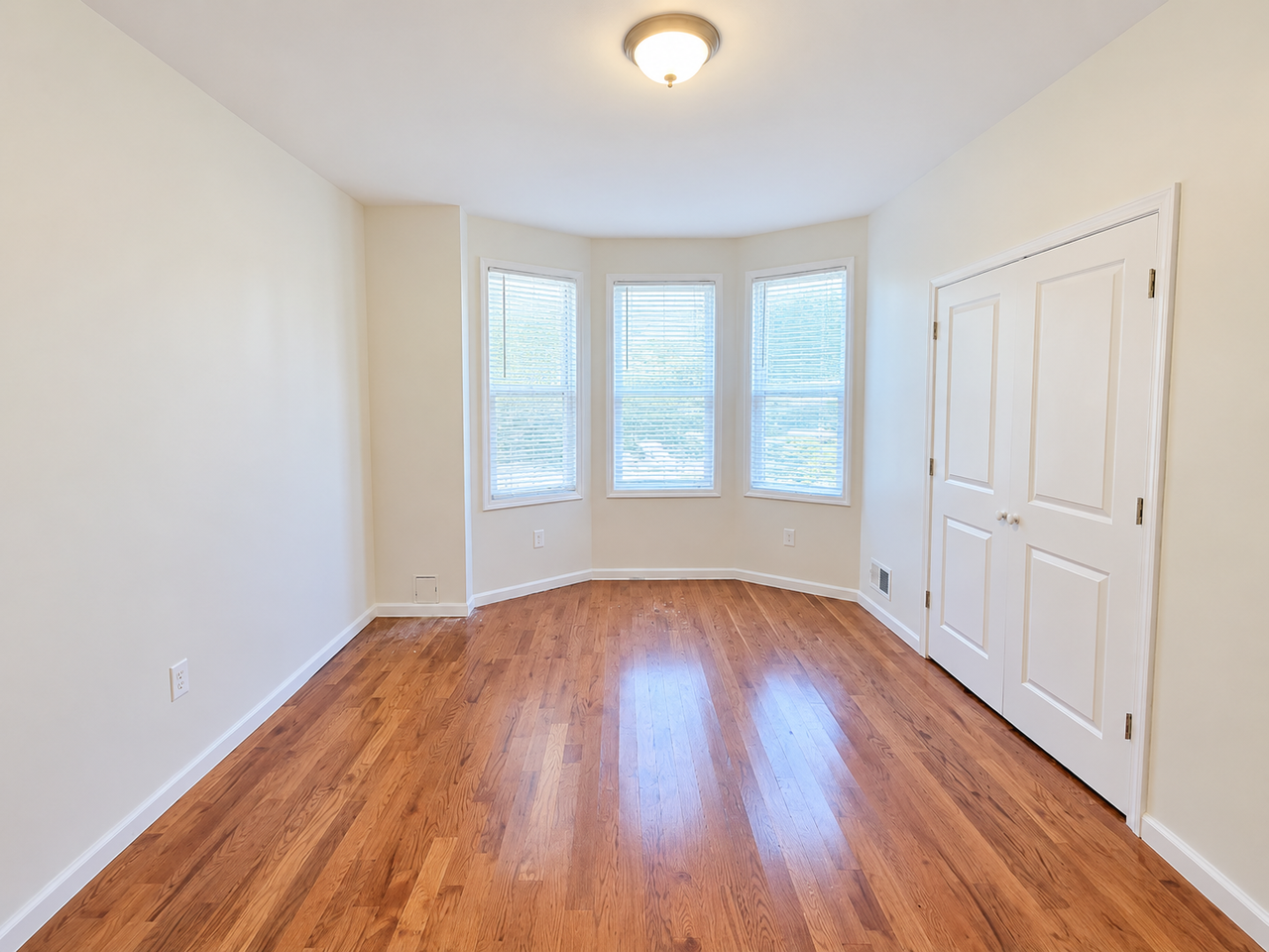 364 21st St #2C - Photo 7 of 8