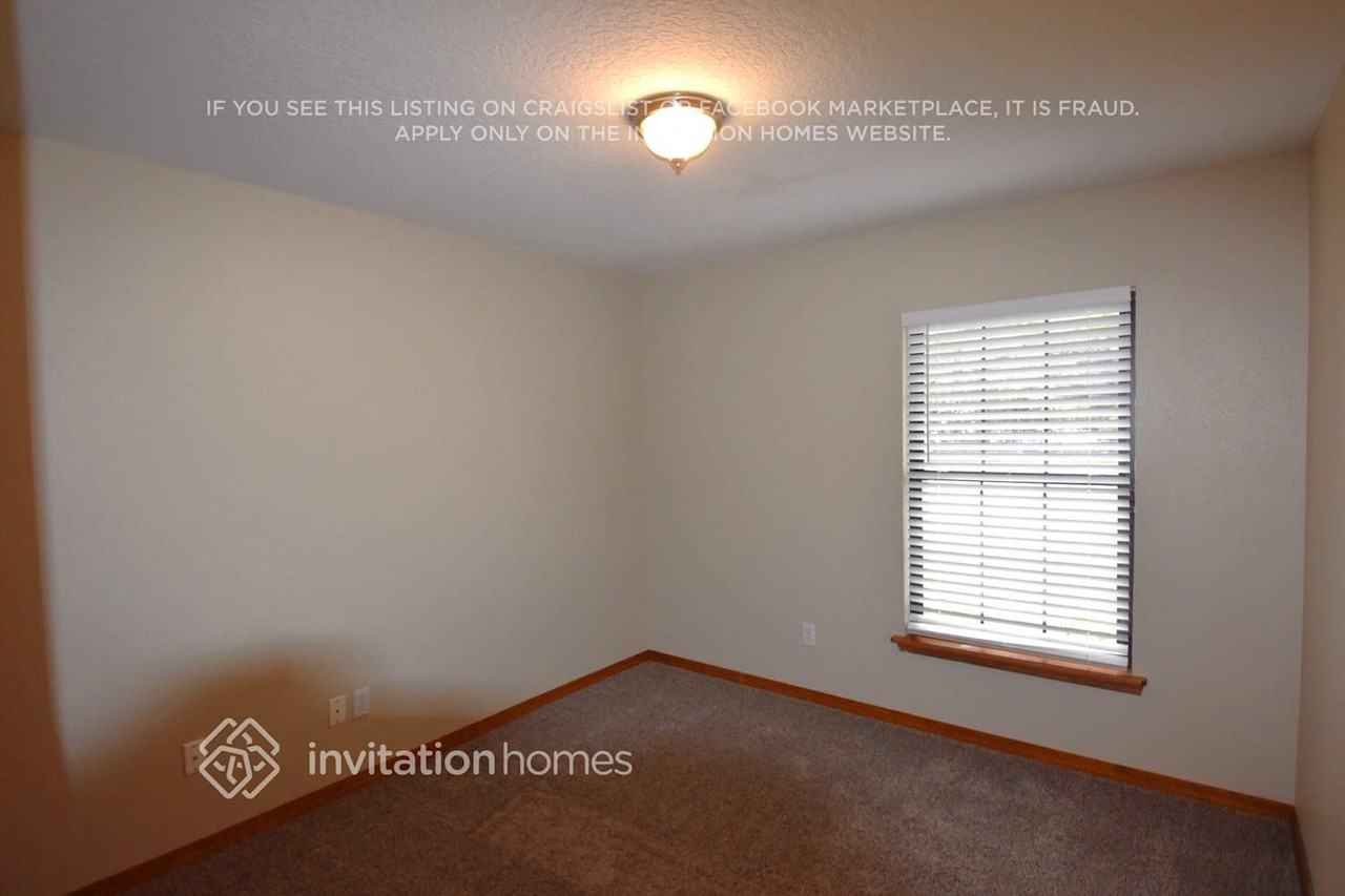 2469 Sheffield Dr - Photo 6 of 11