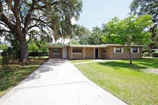 717 Baywood Dr - Photo 1 of 1