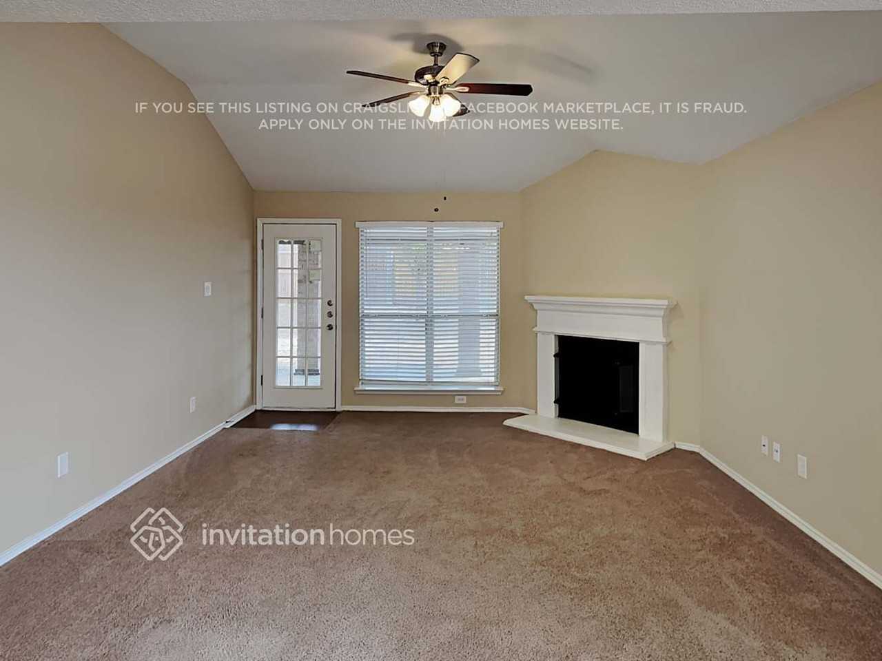 10200 Cypress Hills Dr - Photo 4 of 18