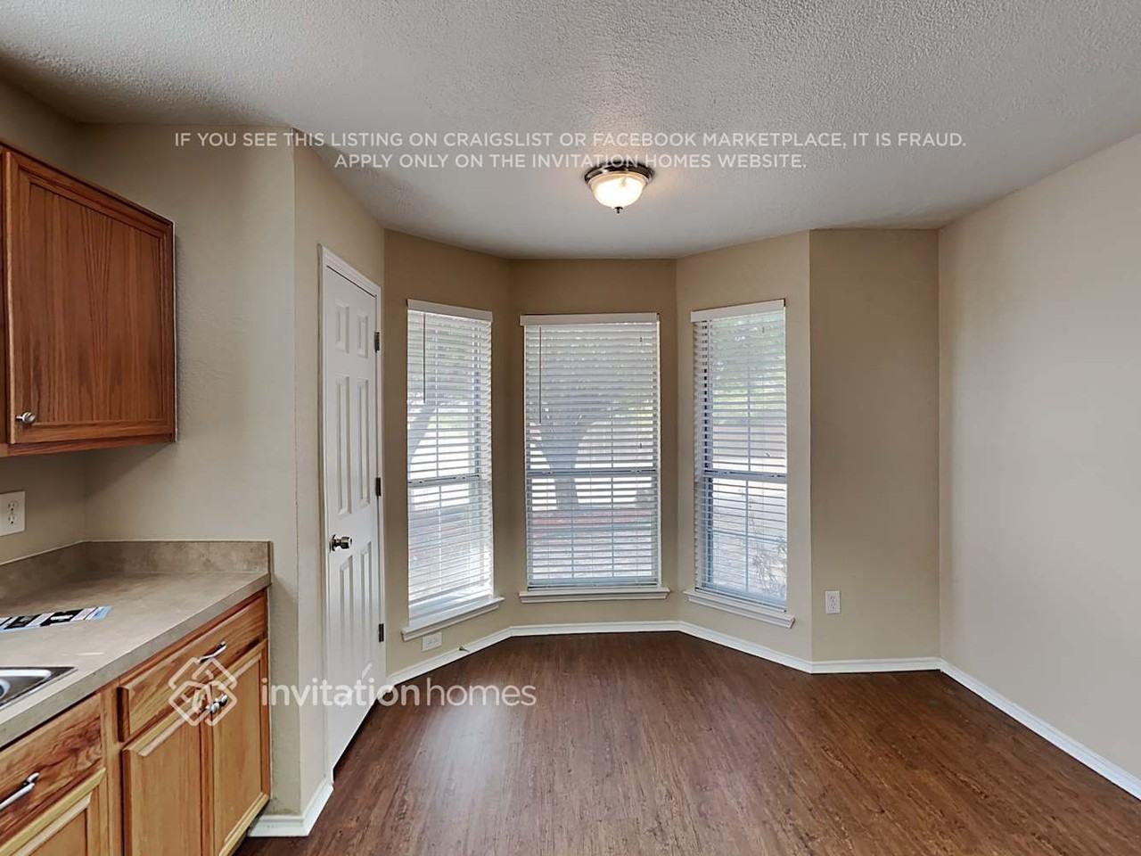10200 Cypress Hills Dr - Photo 5 of 18