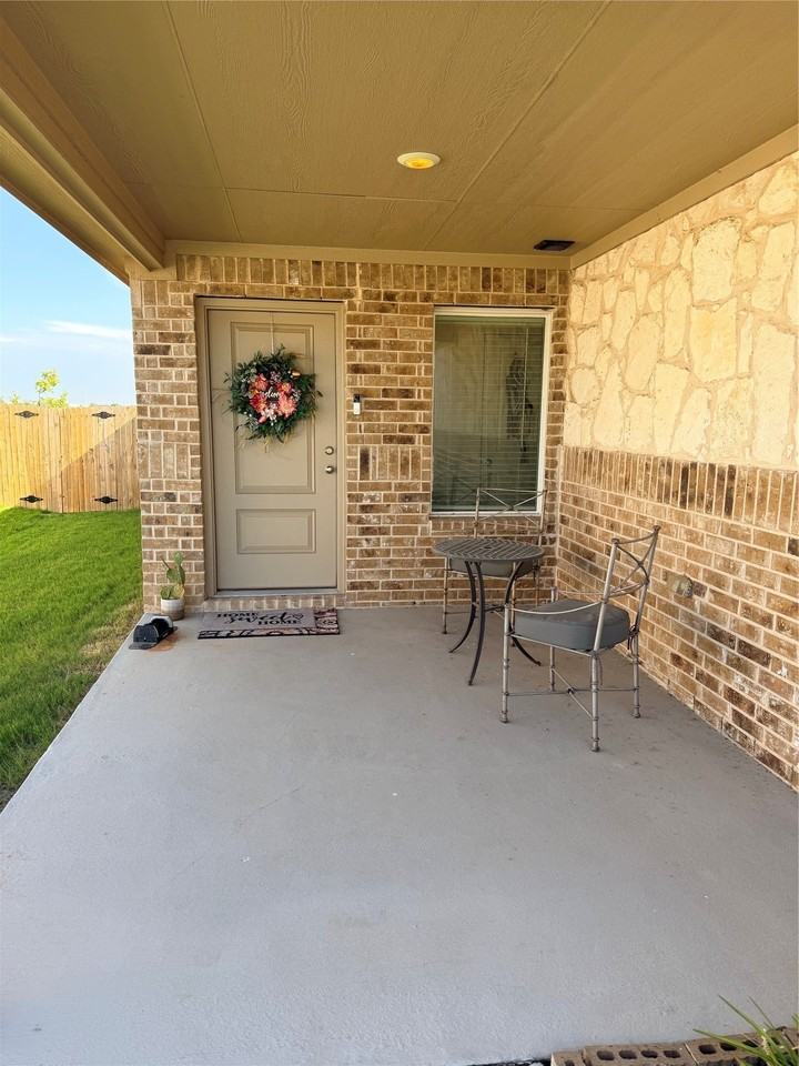 1016 Cortijo Way - Photo 2 of 5