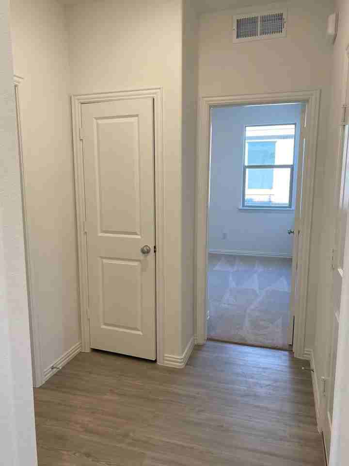 1308 Rousseau Dr - Photo 6 of 12