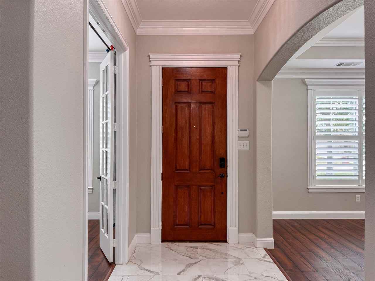 2311 Collin Dr - Photo 4 of 37