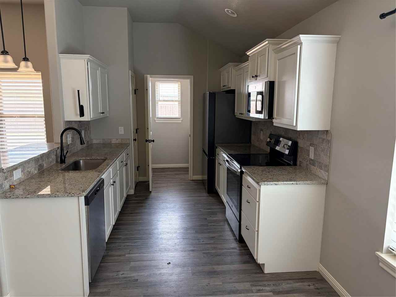 1831 Bandolero Rd - Photo 5 of 13