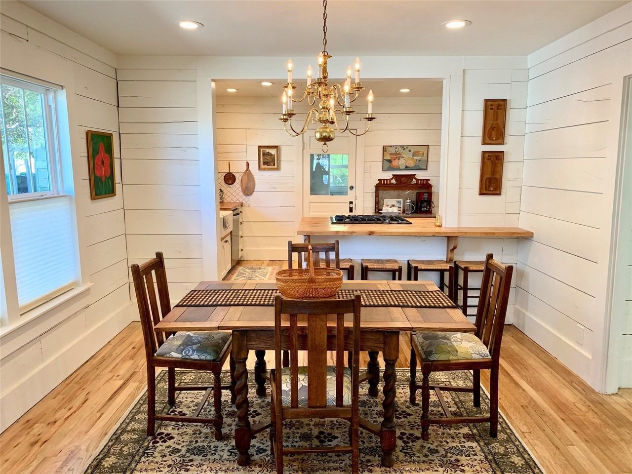 1804 N Elm St - Photo 5 of 16