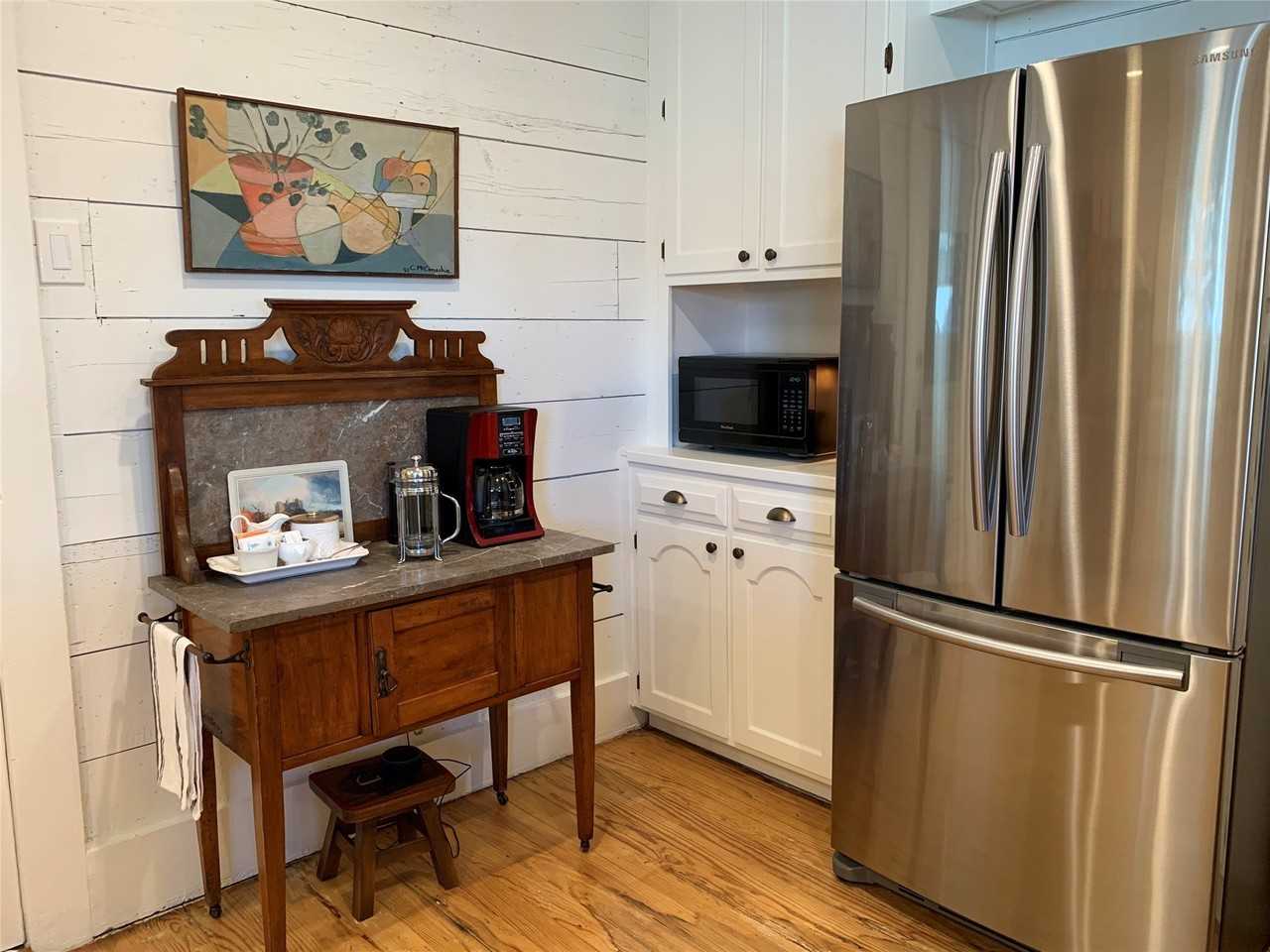 1804 N Elm St - Photo 7 of 16
