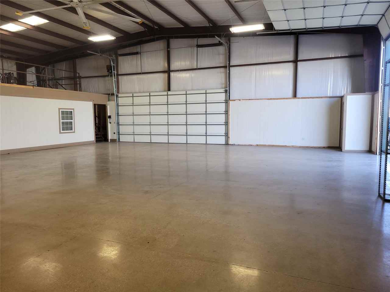 578 Aviator Dr - Photo 7 of 40